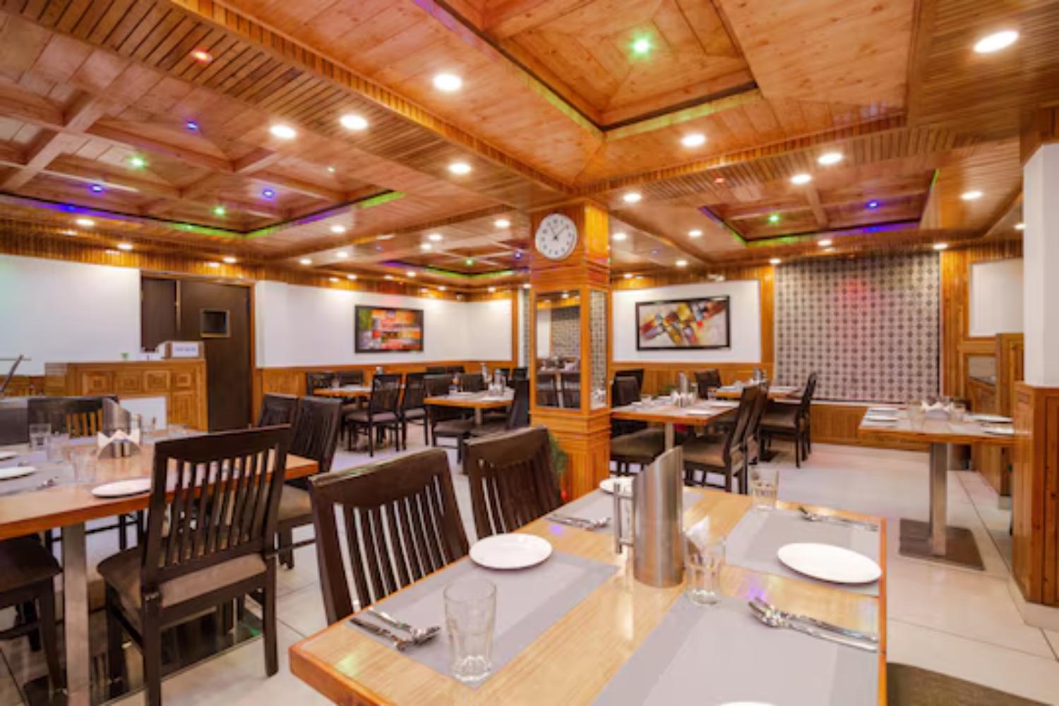 HOTEL HIMGIRI 47/50