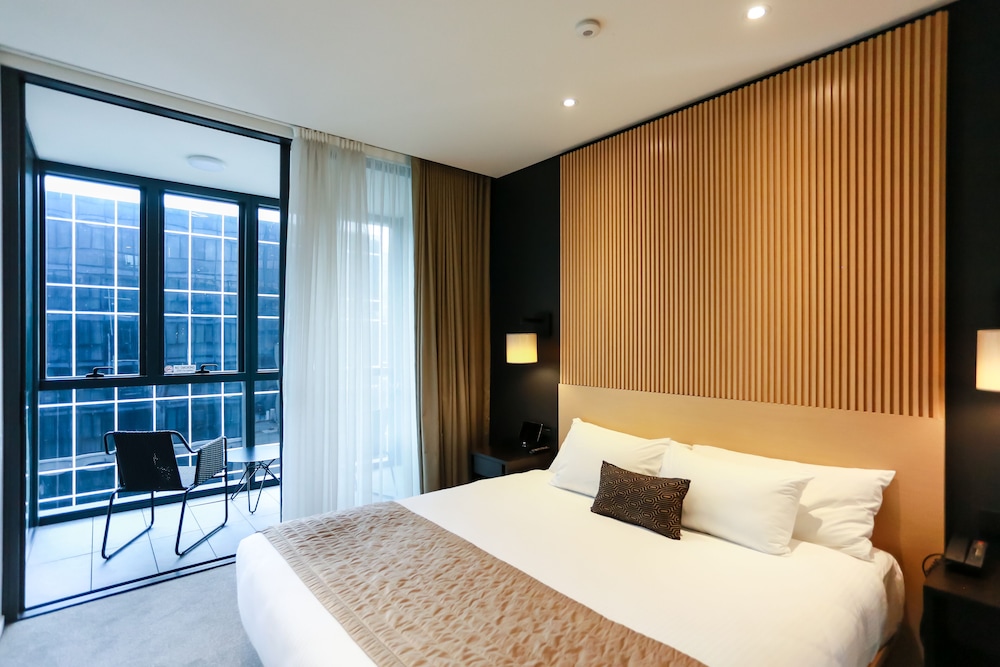 SKYE Hotel Suites Parramatta 8/49