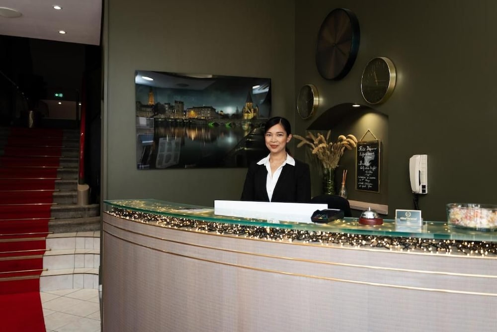 Escurial Hotel 10/54