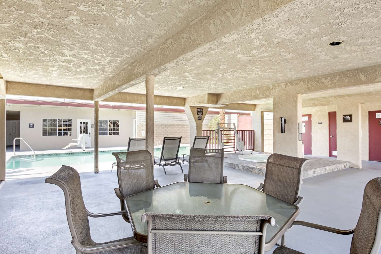 Best Western China Lake Inn 10/24