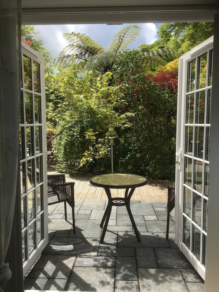 The Waterwheel Inn 44/50