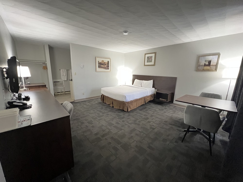 Travelodge By Wyndham Cochrane 25/32