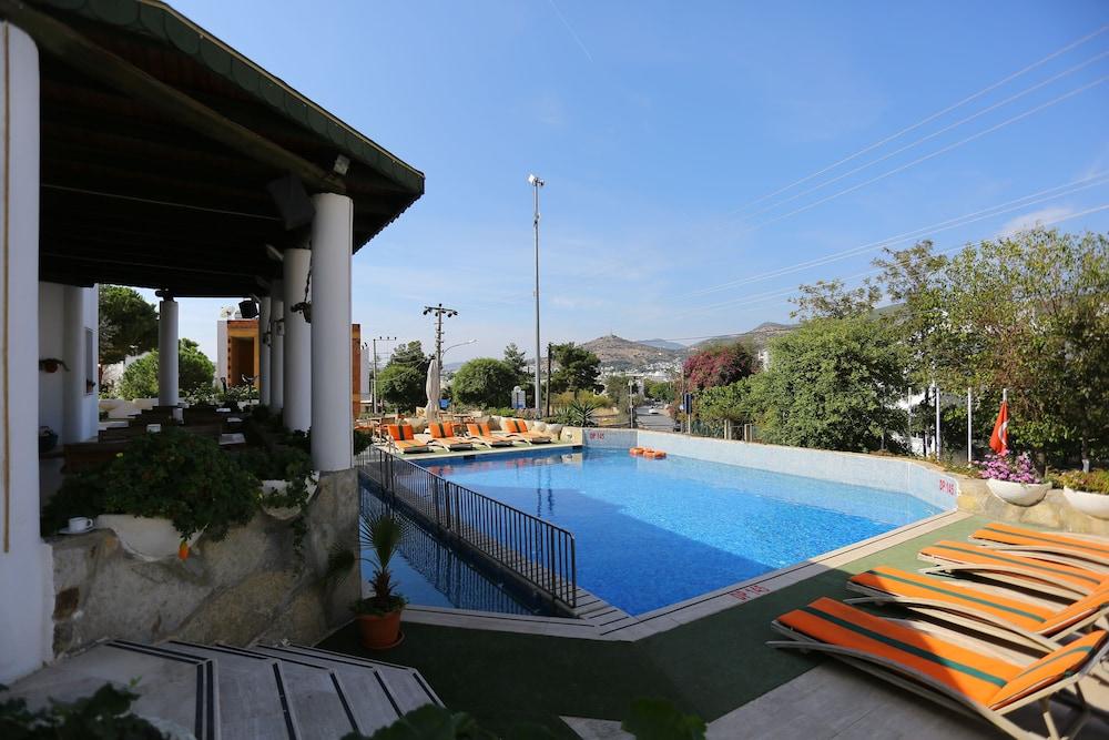 Eden Hotel 13/20