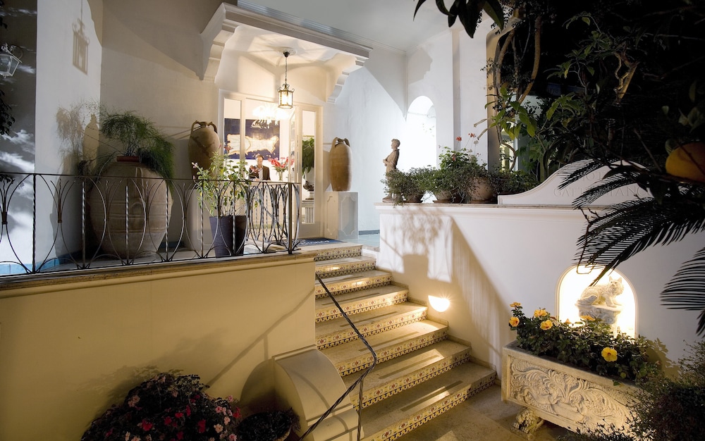 Hotel Gatto Bianco 42/46