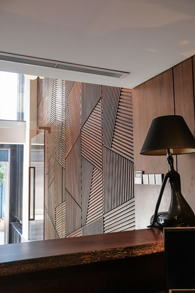 Signature Boutique Hotel 25/50