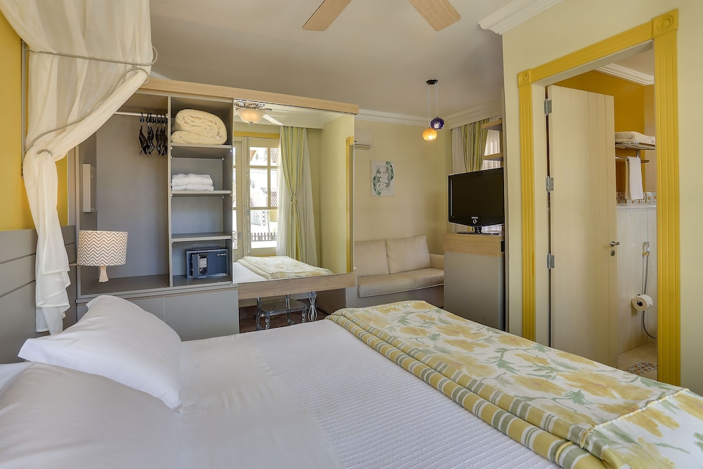 TOWER, SUITE