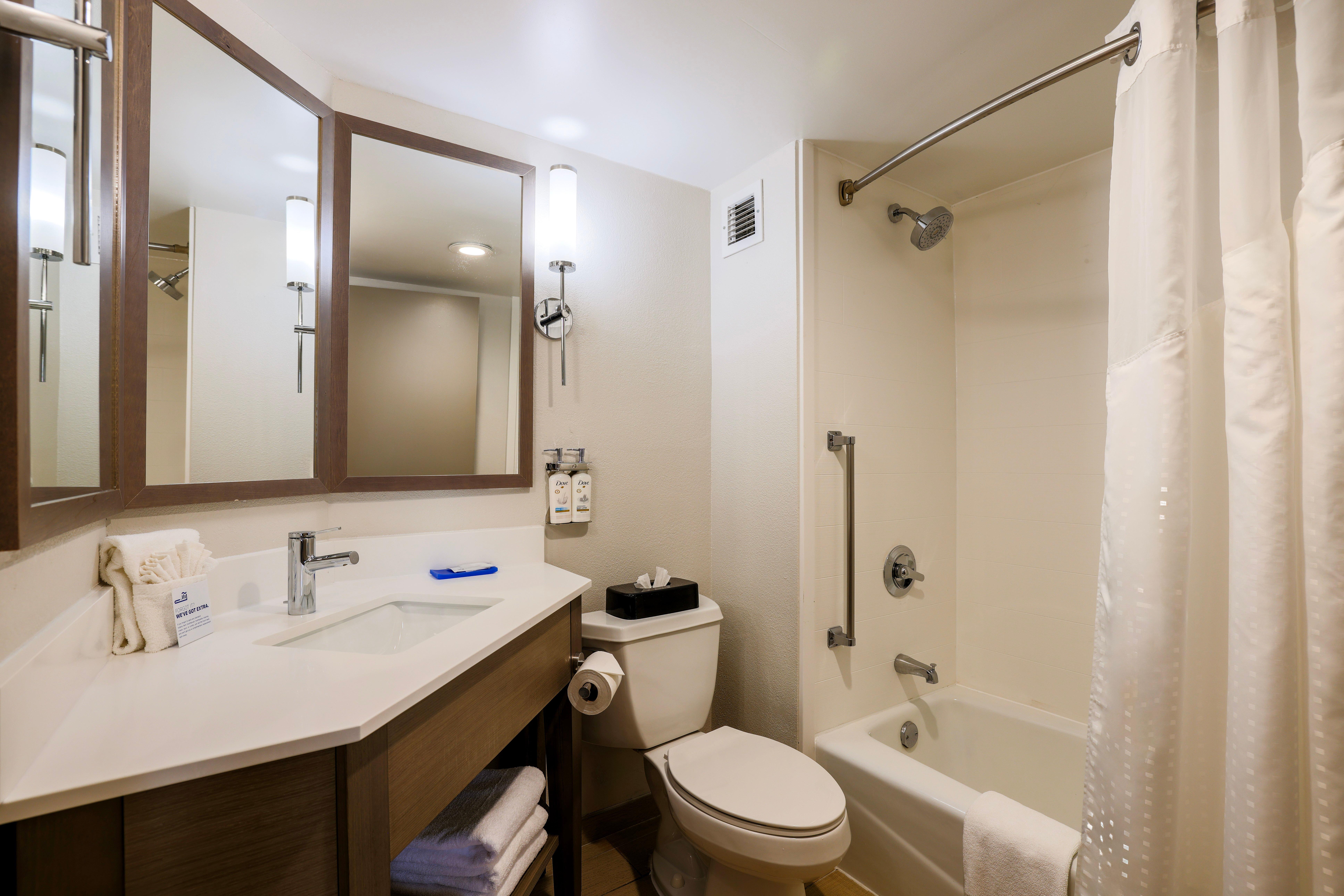 غرفة بسرير كينج، Holiday Inn Express Burlington 5/6