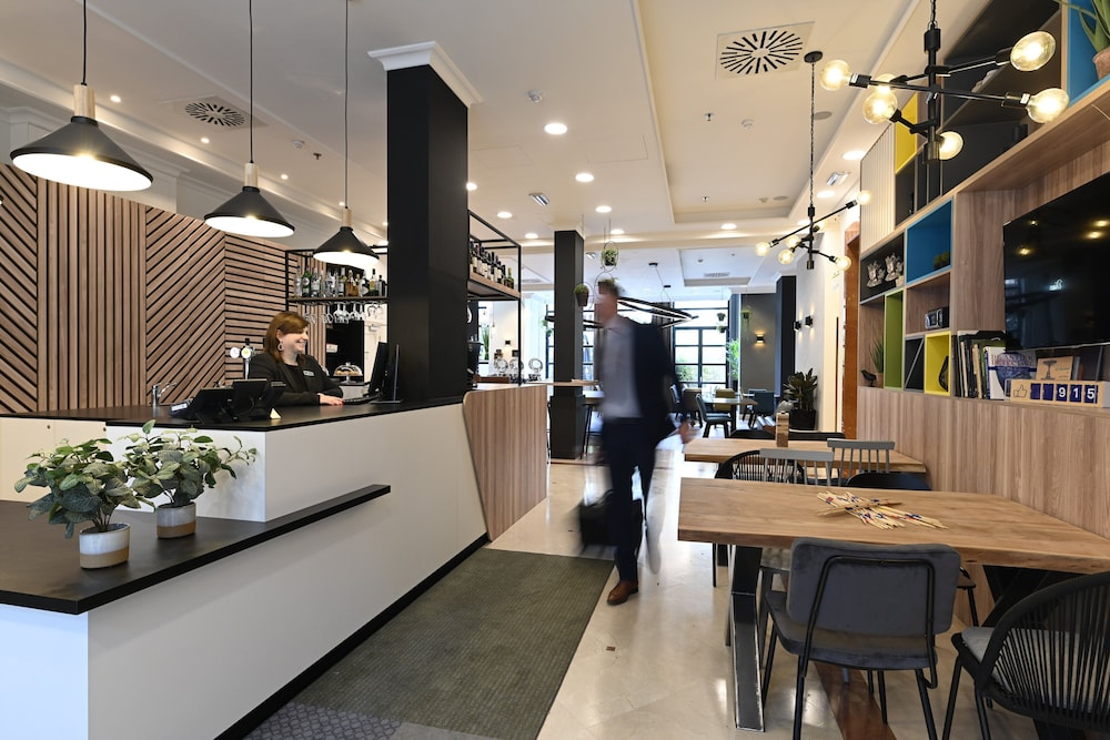 restaurant-cafeteria