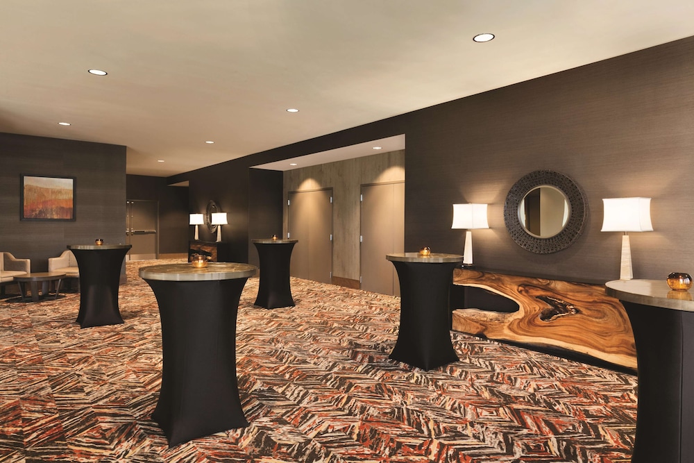 Hilton Garden Inn Phoenix Tempe University Research Park 25/64
