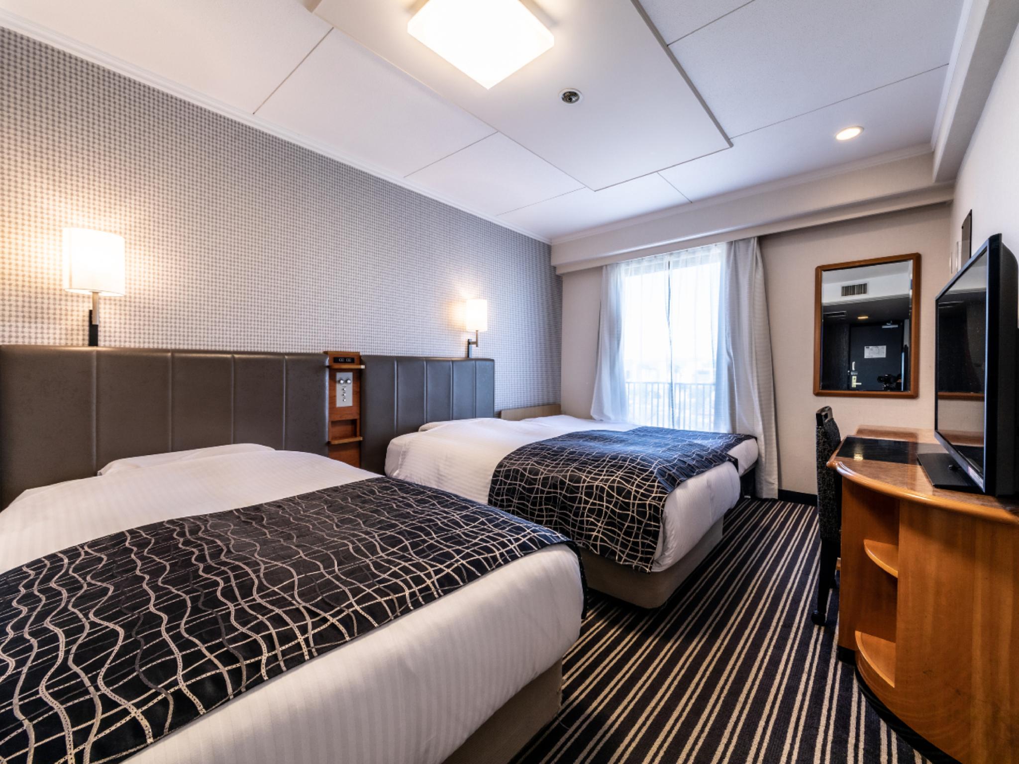 TYPE B, TWIN BEDS