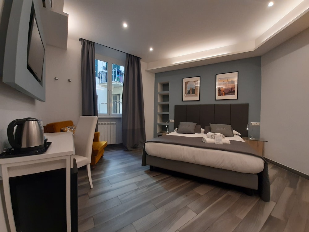 B&B Home 77 5/63