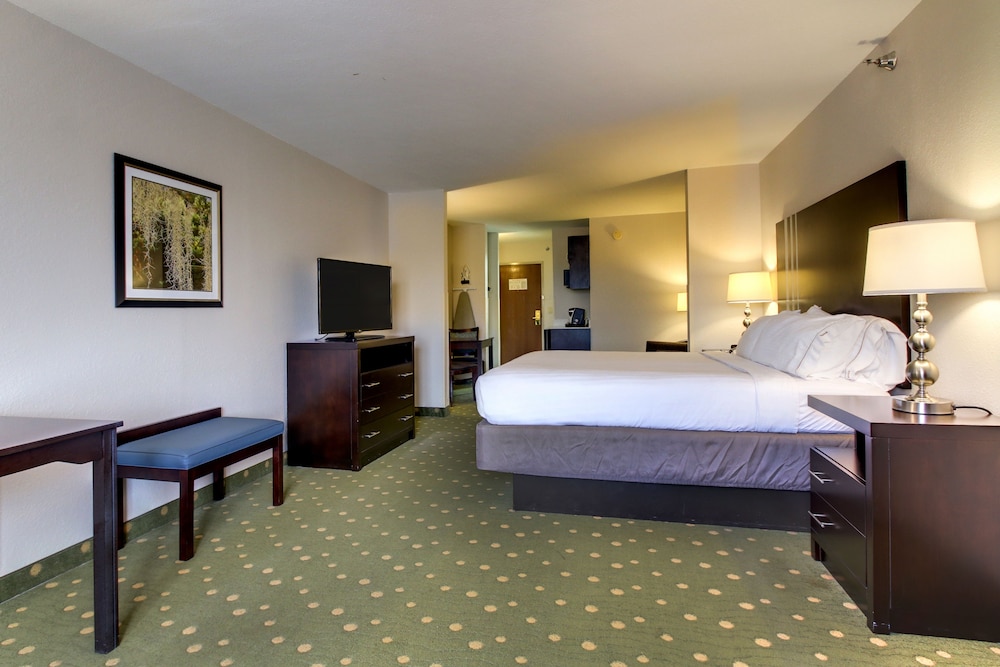 Holiday Inn Express Hotel Suites Live Oak 35/71