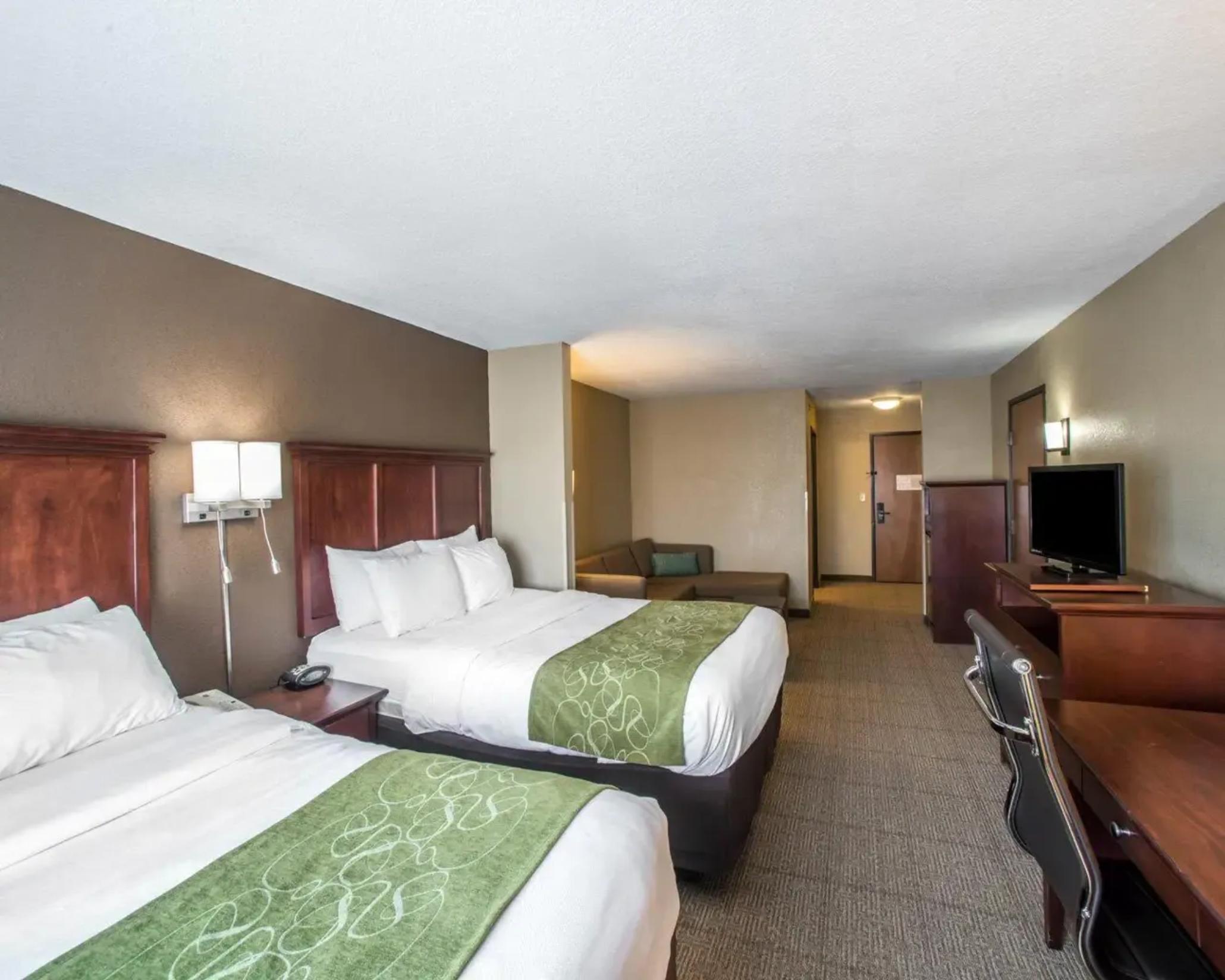 Efficiency, Suite, 2 Queen Beds