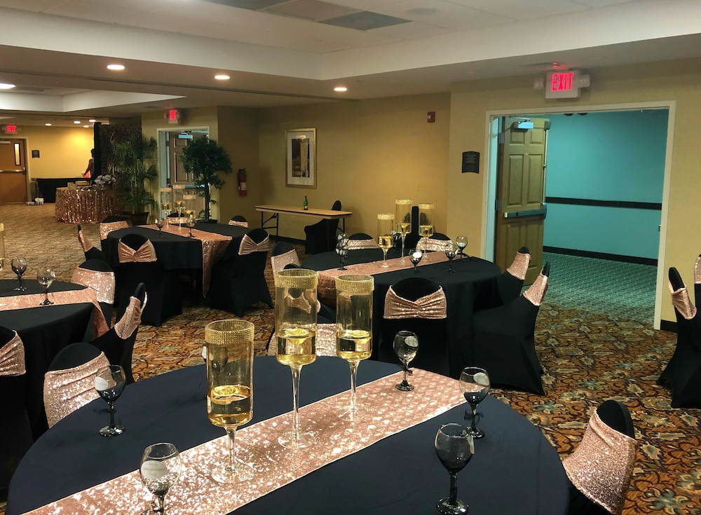 Westay Suites - Covington Mandeville 39/50