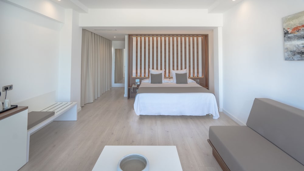 THB El Cid - Adults Only 34/90