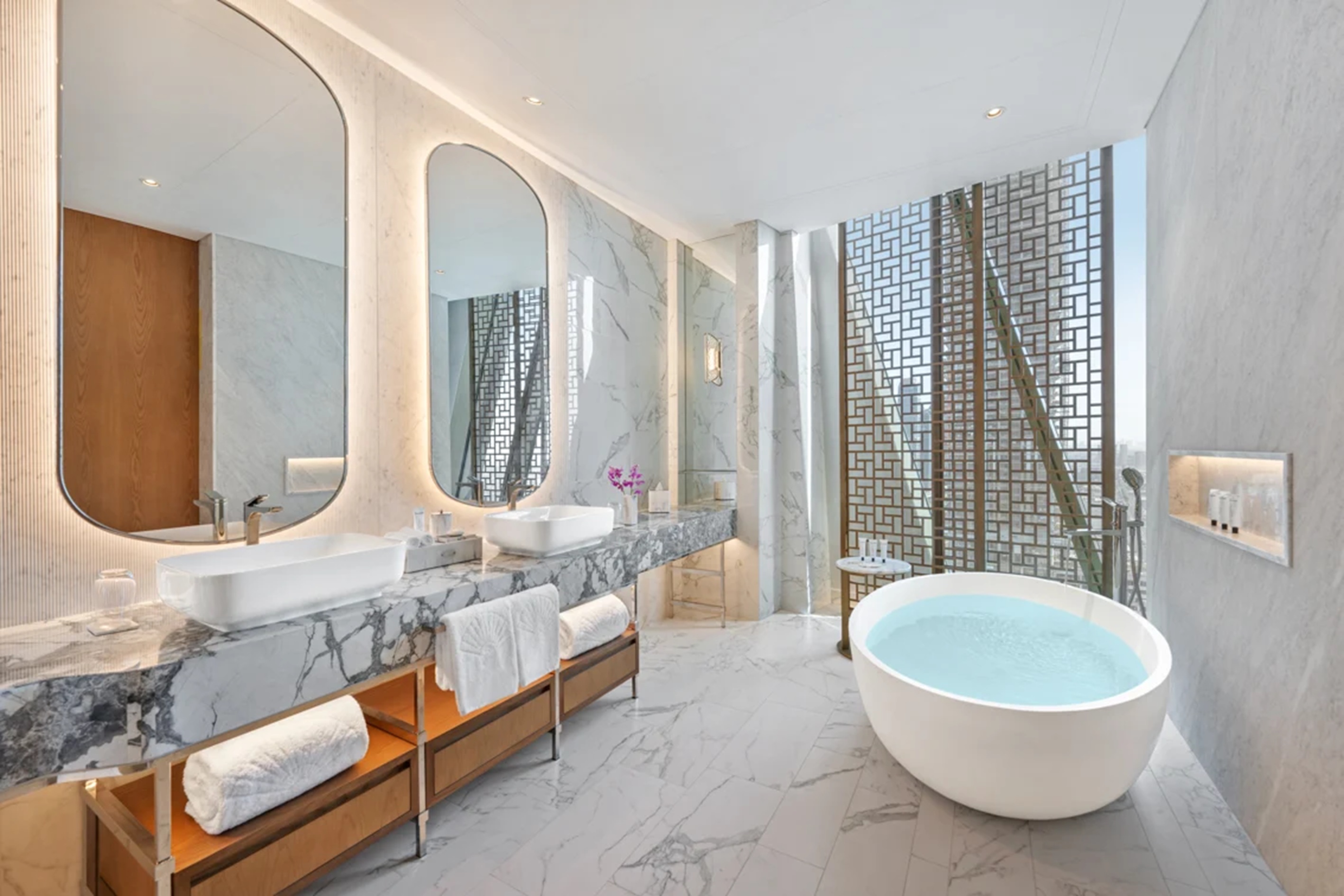 Suite, King Bed, Sea View