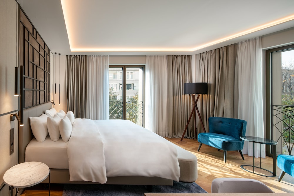 Radisson Collection Hotel, Magdalena Plaza Sevilla 30/73