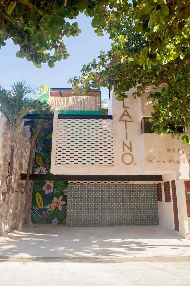 Collection O Latino Boutique Tulum 5/52