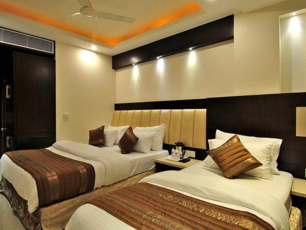 Hotel Sai Miracle 12/47