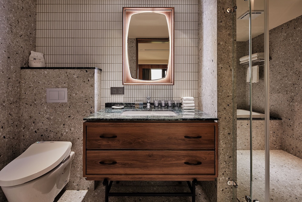 Provintia Hotel 47/50