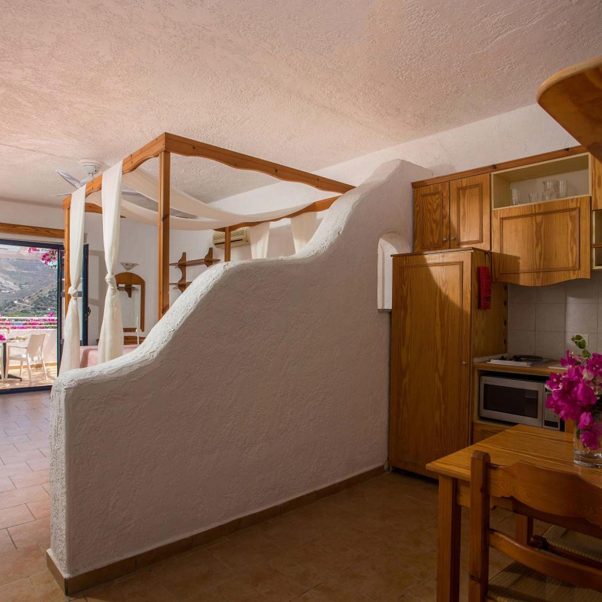 Ilidi Rock Apartments 7/55
