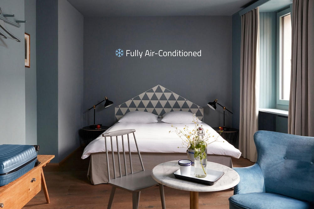 Hotel De Londres 30/49