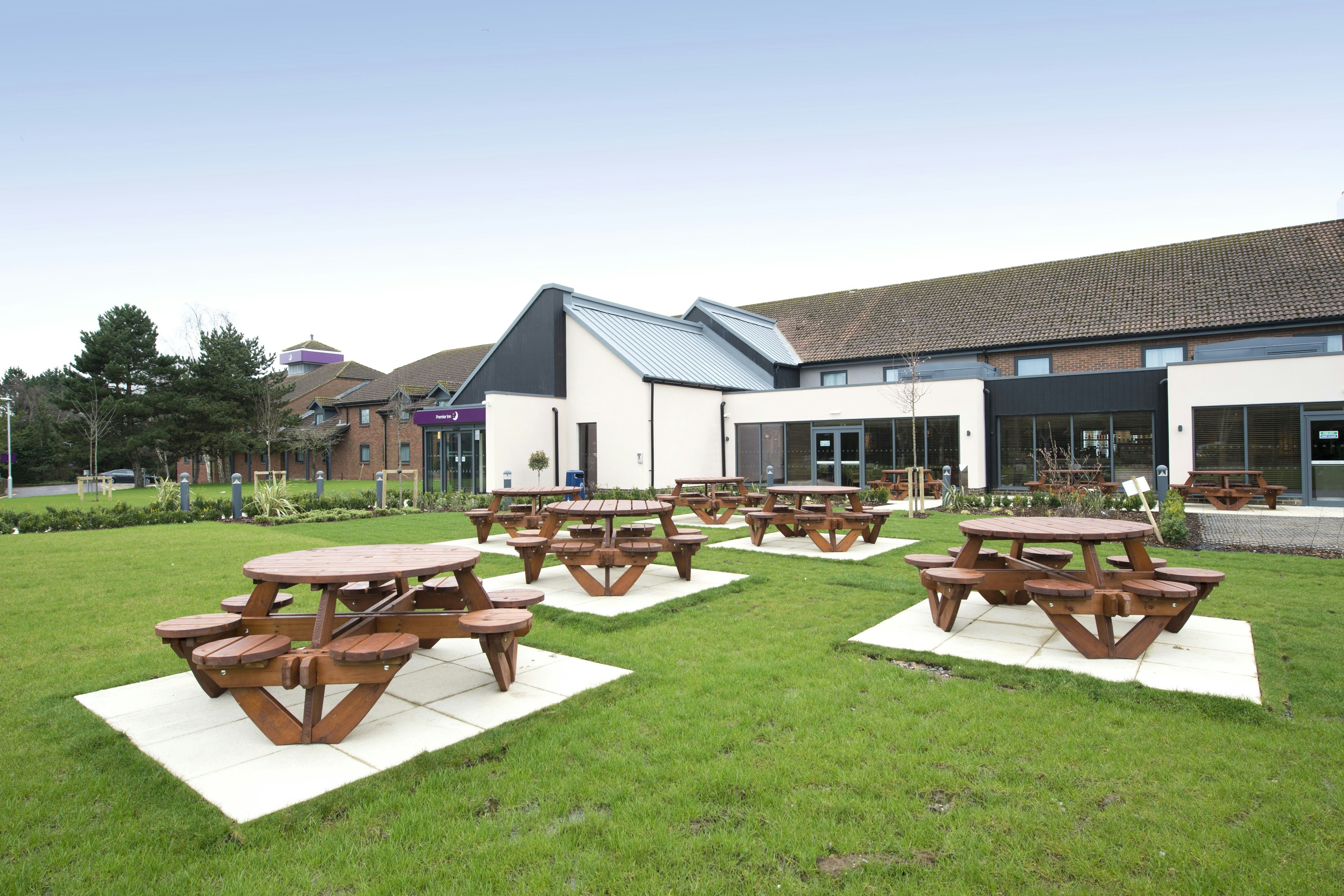 Premier Inn Newbury Town Centre South (A339) 21/27