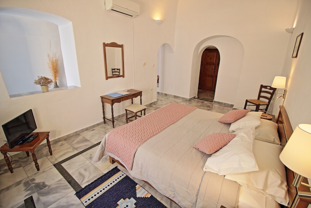 Aethrio Sunset Village Oia 19/87
