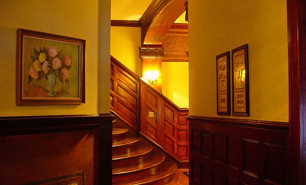 Morgan State House Inn 18/50