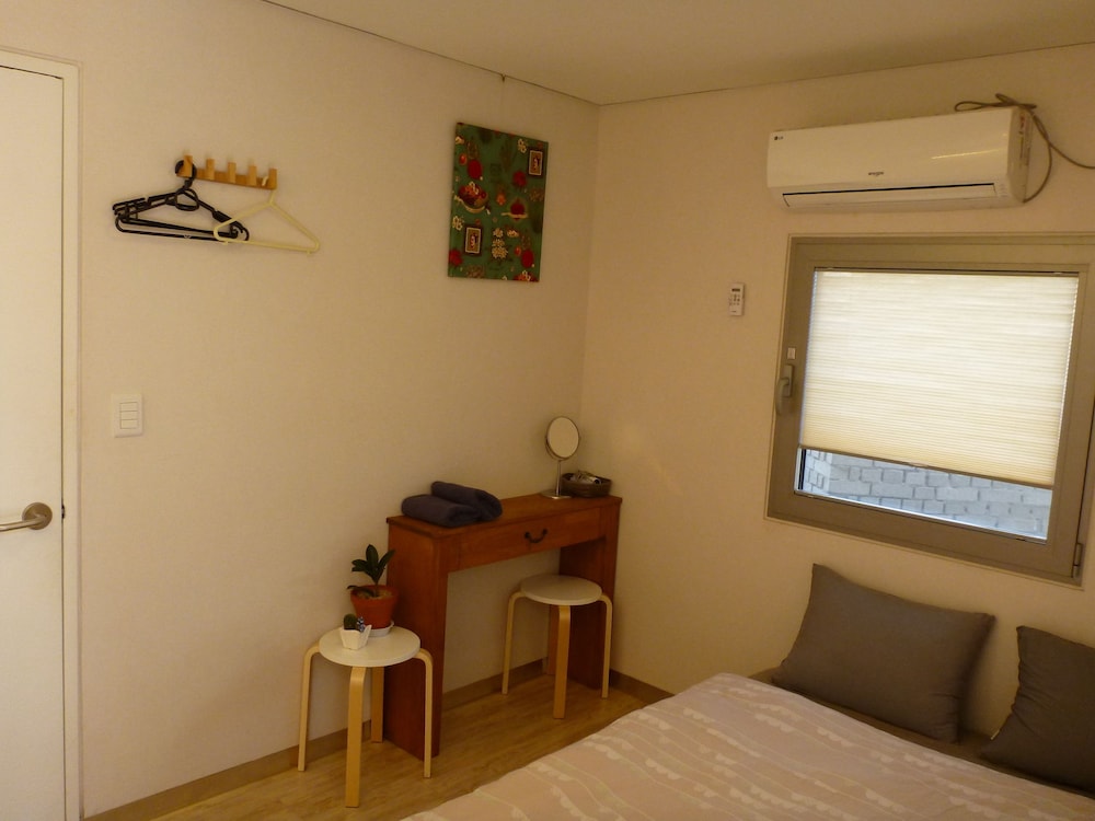 Inside Busan Hostel 25/50