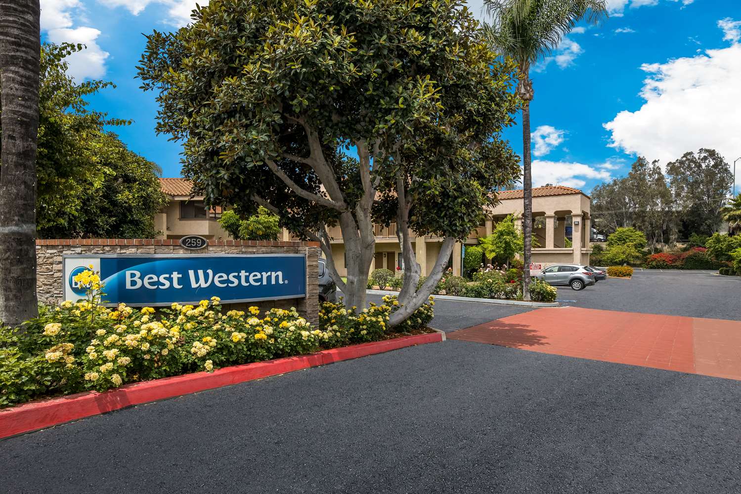 Best Western Diamond Bar Hotel & Suites 8/11