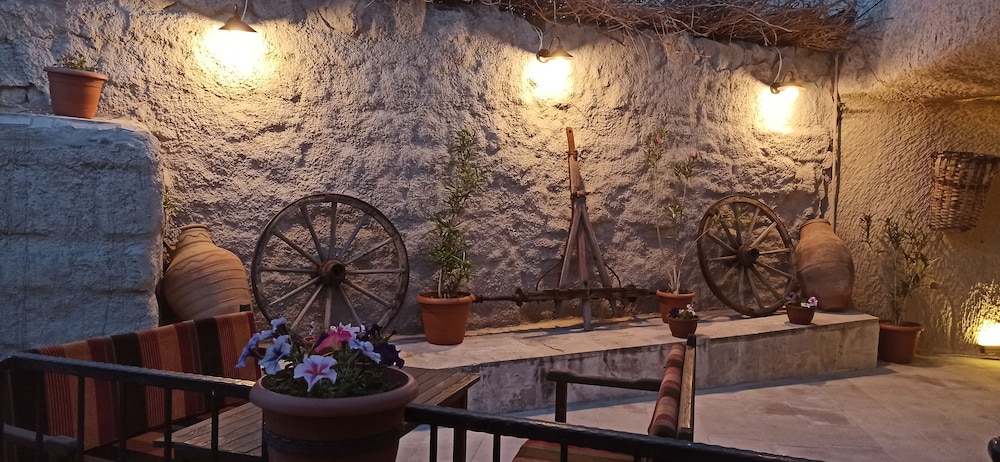 Adelya Cave Hotel 25/50