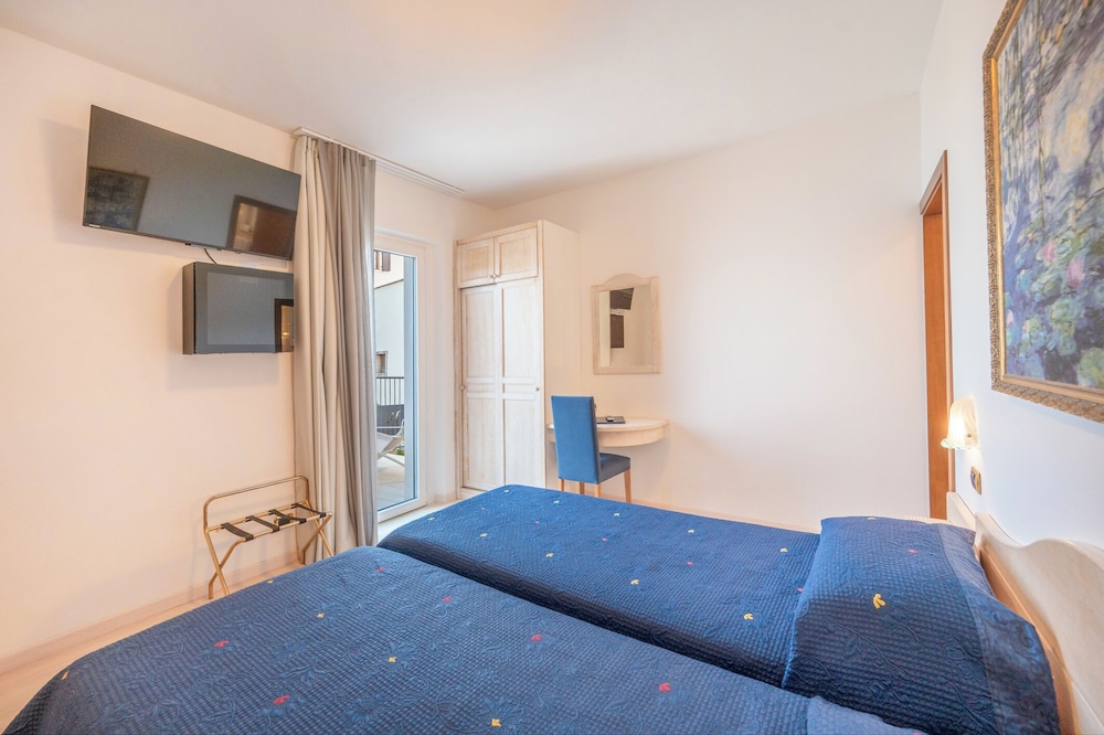 Hotel Laguna San Zeno 17/50