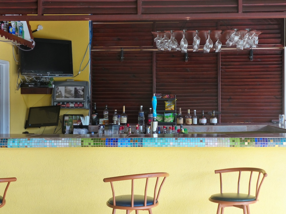 Grooms Beach Villa And Resort 48/62