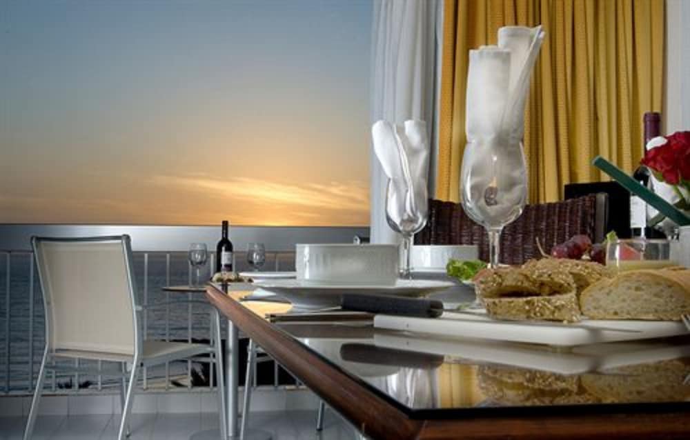 Palm Beach Tenerife 58/73