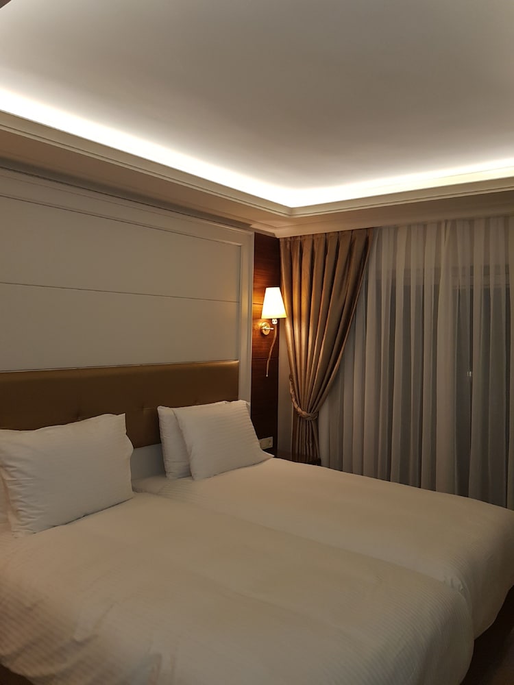 Grand Marcello Hotel & SPA 41/90