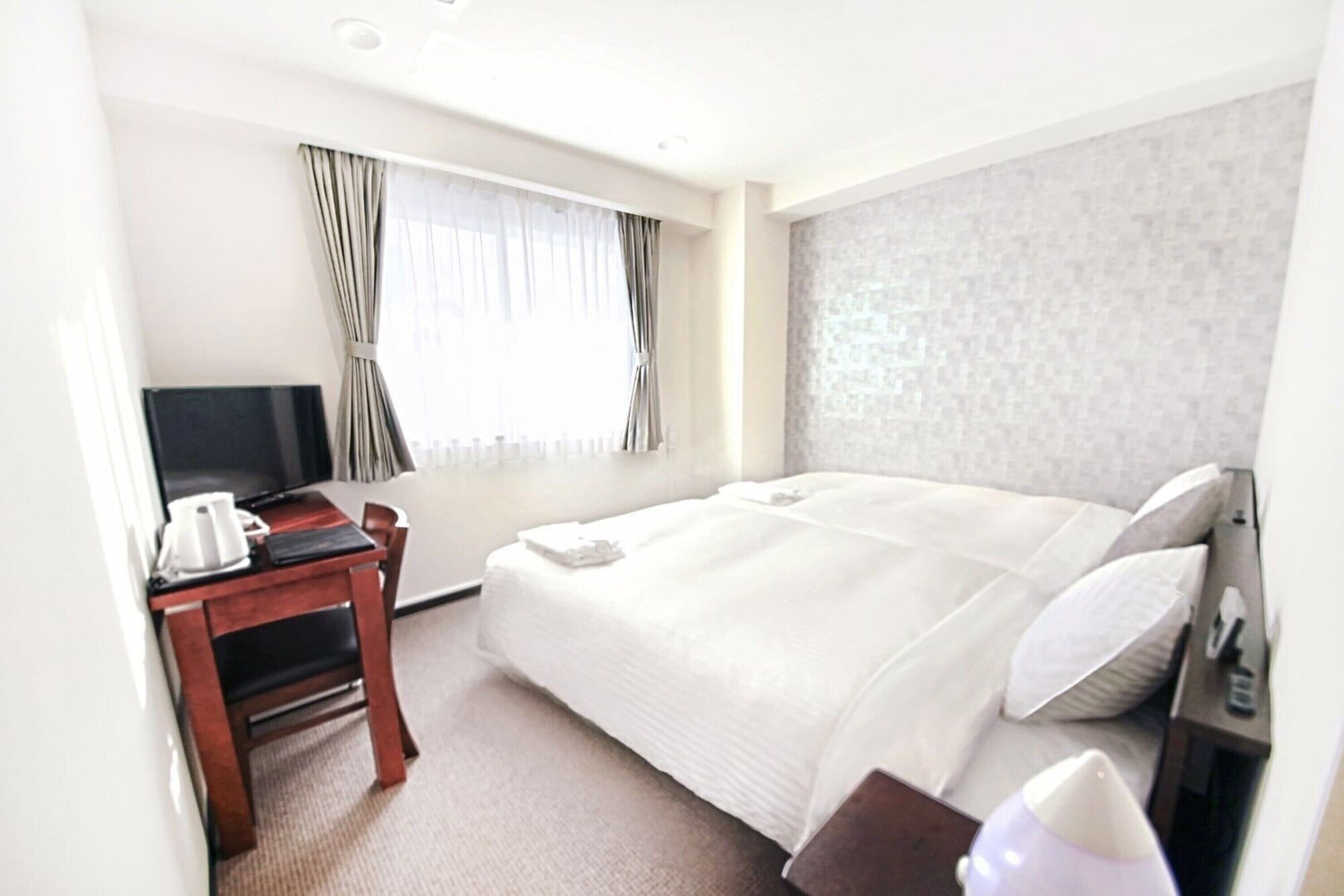 PREMIUM, TWIN BEDS, SMOKING