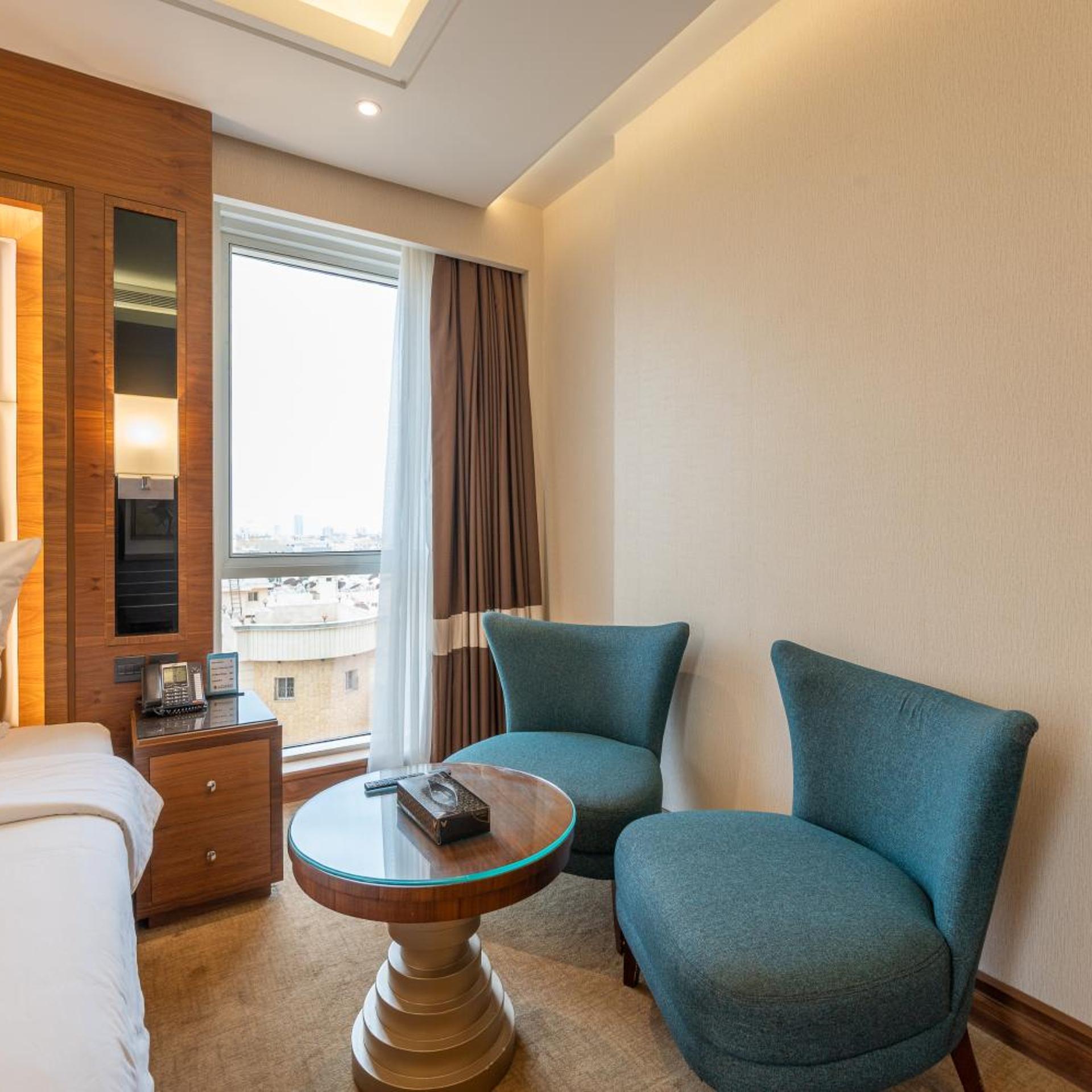 فندق ويك اند صاري(Weekend Hotel Sari) 69/80