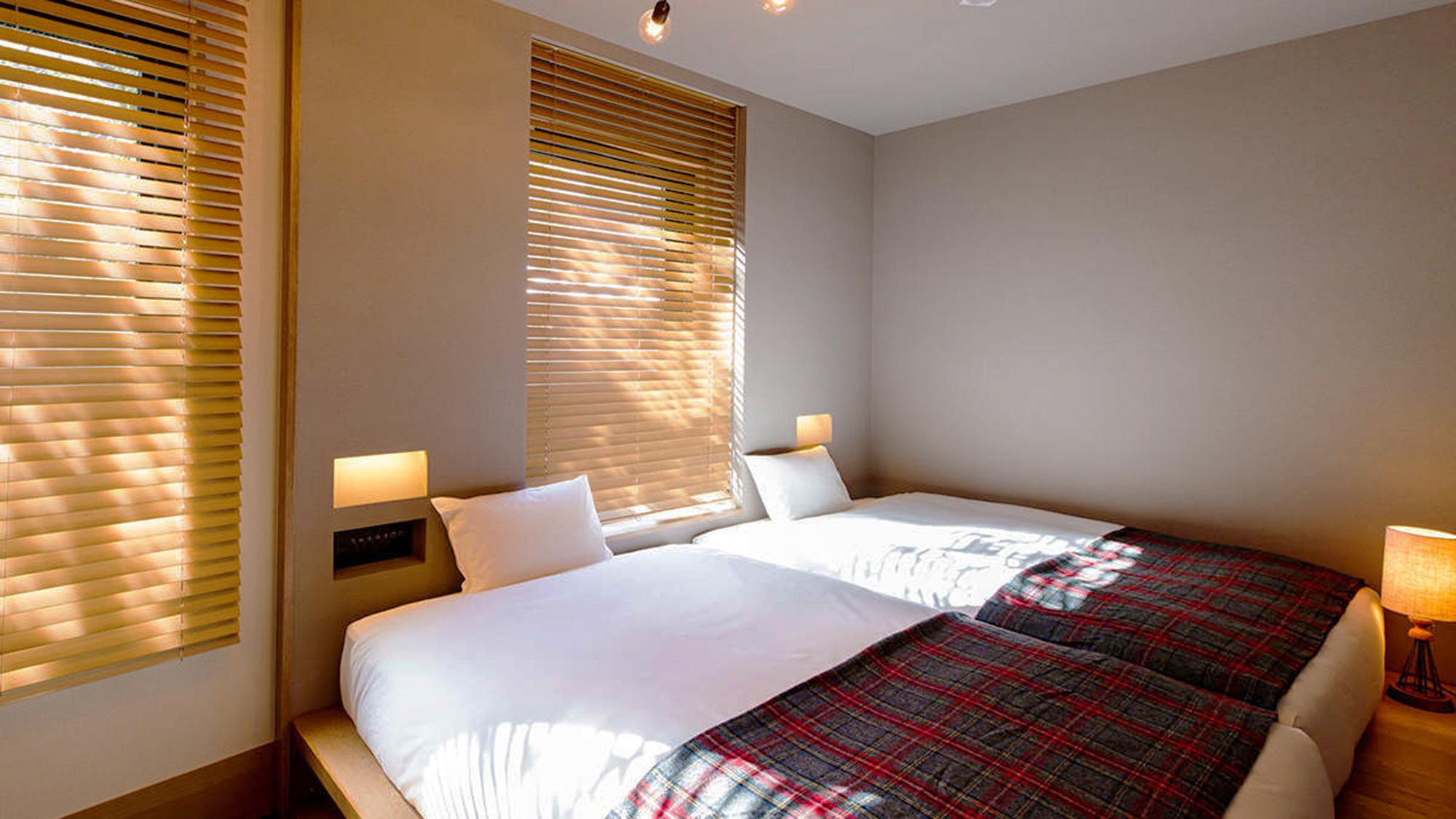 Moderate, Twin Beds