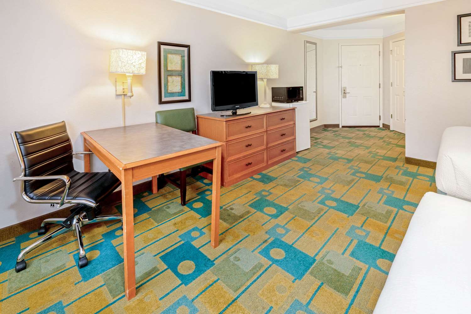 La Quinta Inn & Suites by Wyndham Salt Lake City Airport 39/48