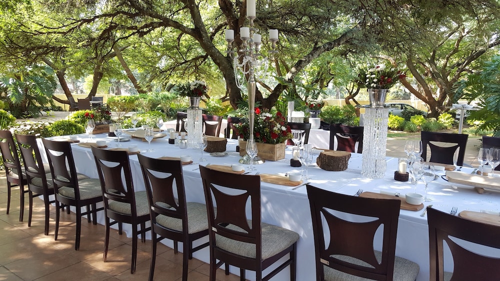 Black Eagle Boutique Hotel And Conferences 28/50