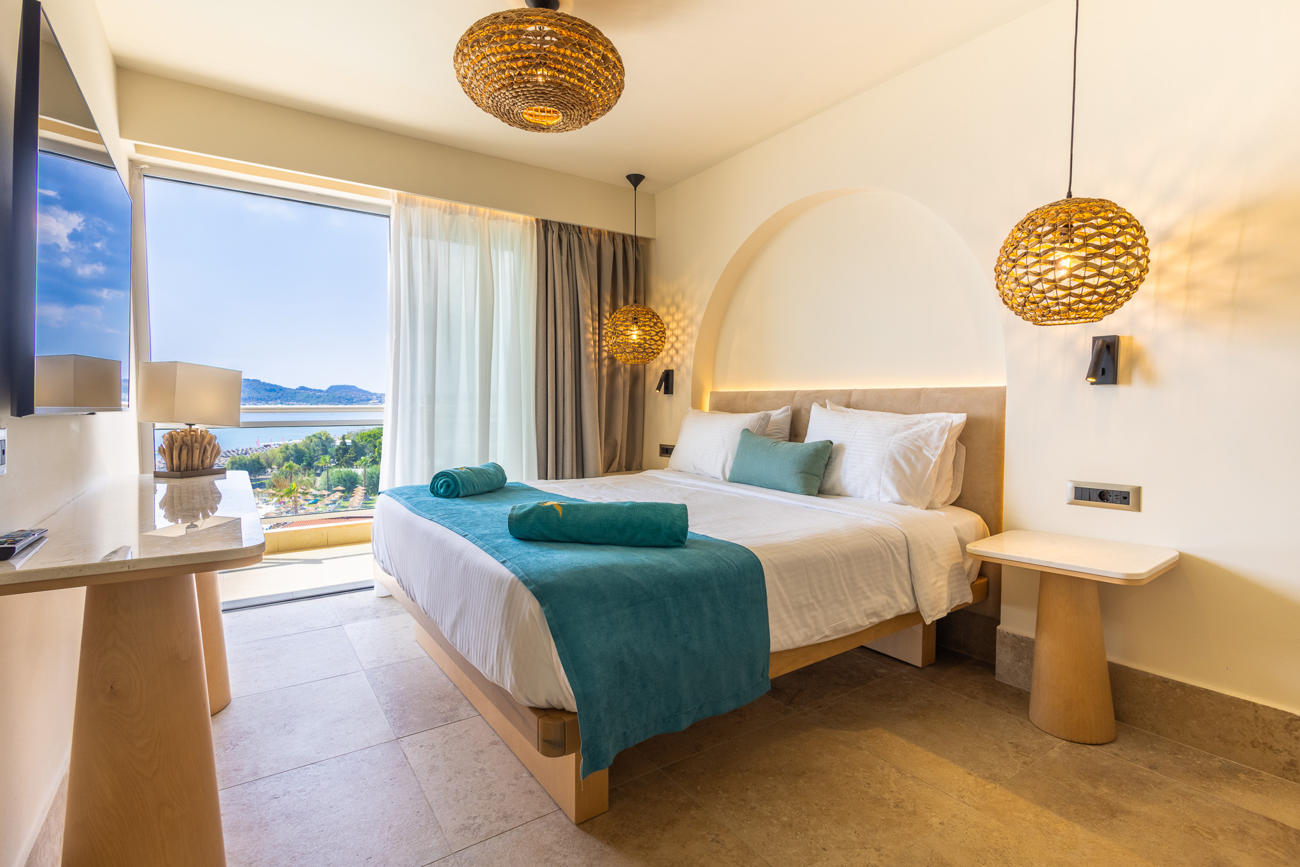 Pegasos Deluxe Beach Hotel 25/113