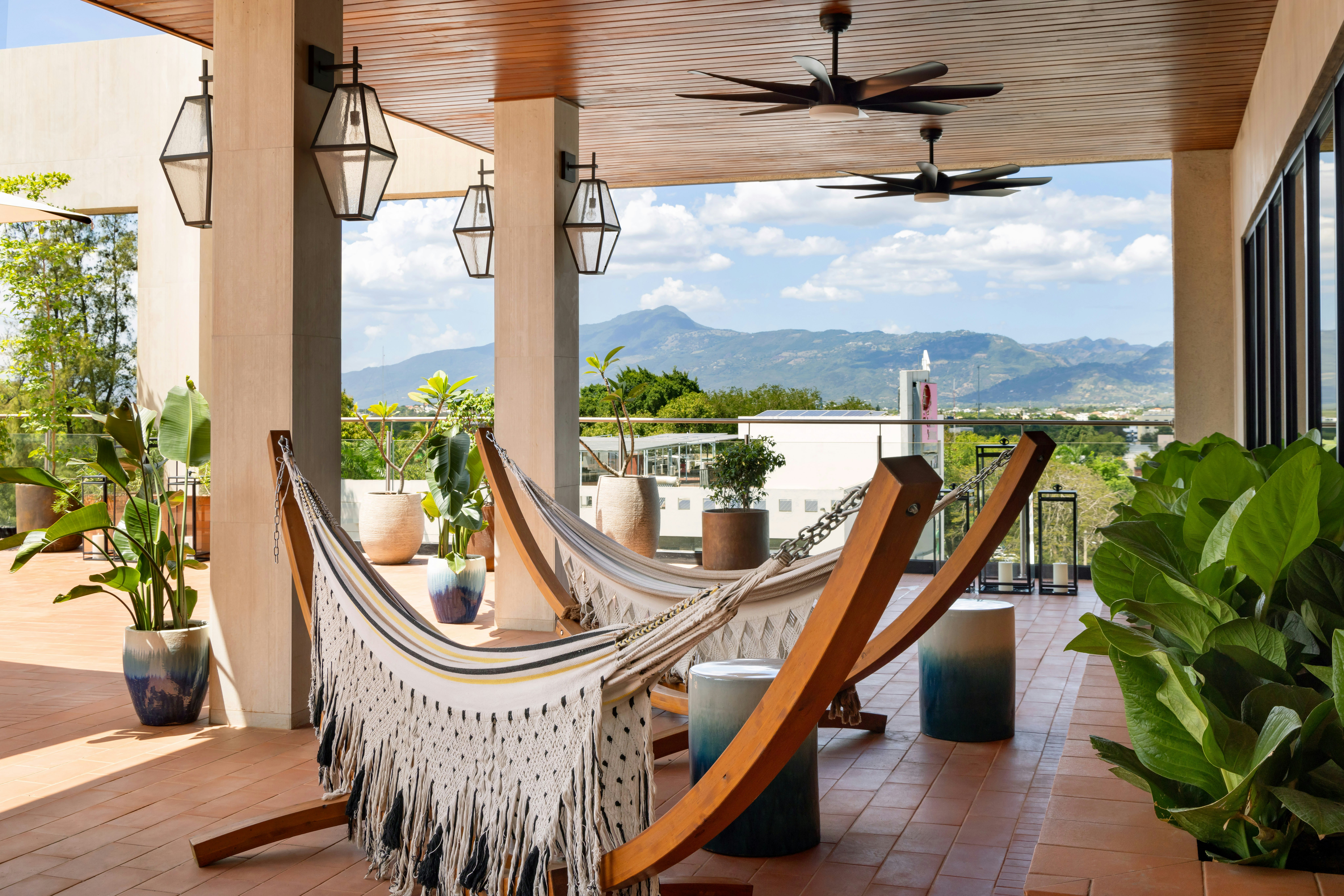 Hotel Santiago, Curio Collection by Hilton 53/59