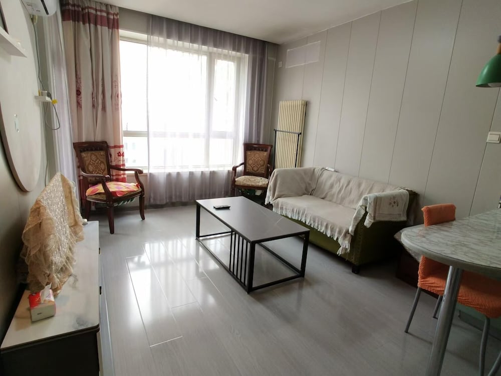 Dalian Xiuzhu Building Apartment 26/50