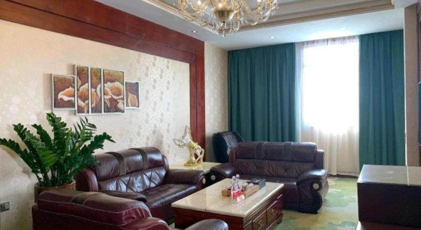 Kailong International Hotel 36/58