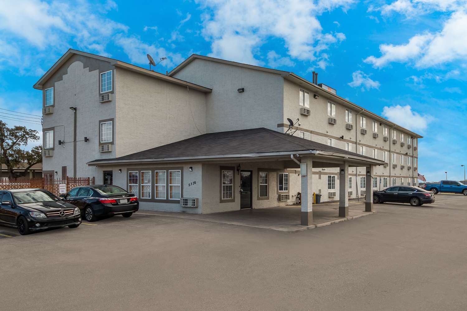 Econo Lodge San Antonio Near SeaWorld - Medical Center 40/40