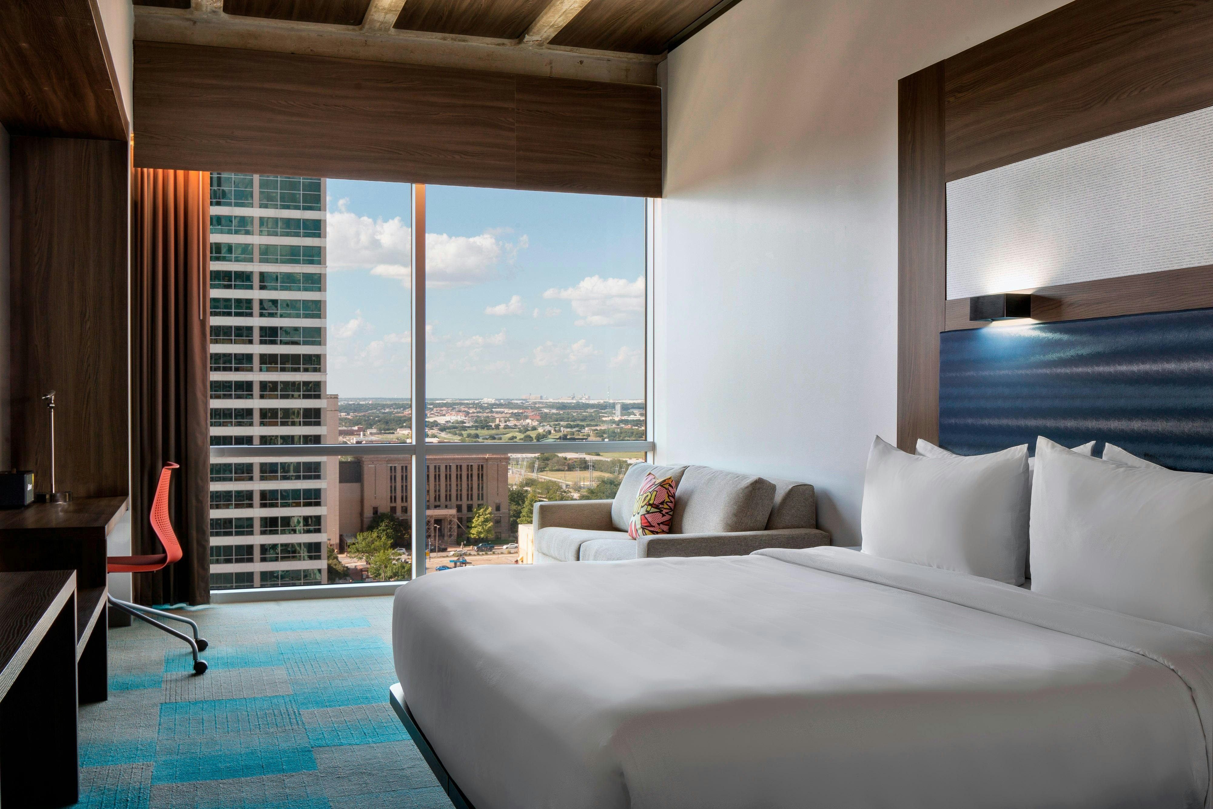 ALOFT FORT WORTH DOWNTOWN 4/13