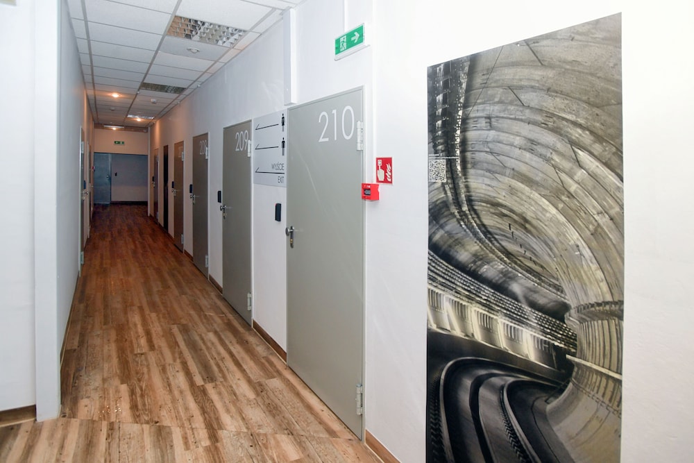 WARSAW HOSTEL CENTRUM 38/73