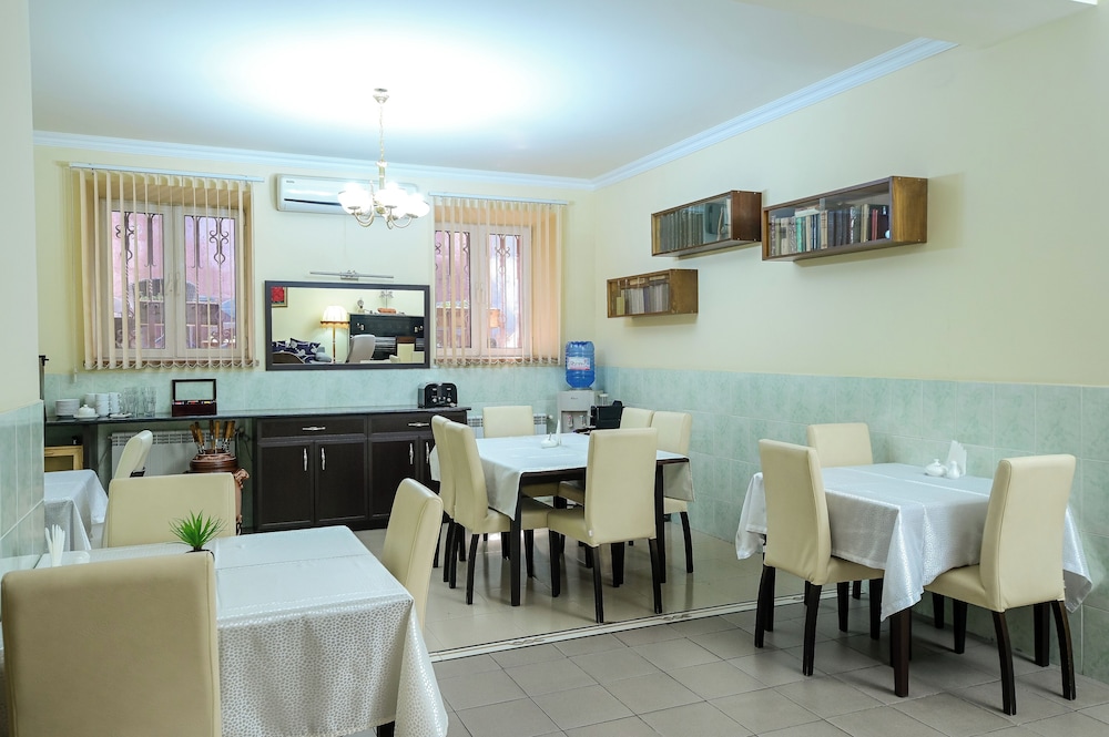 Mia Casa Hotel 32/50