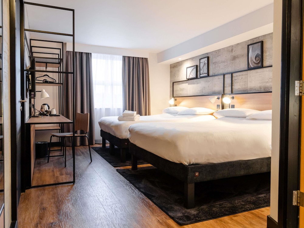 Ibis Coleraine Riverside 23/60